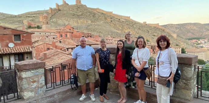 Un grupo de turoperadores del Reino Unido conocen las excelencias turísticas de la provincia de Teruel