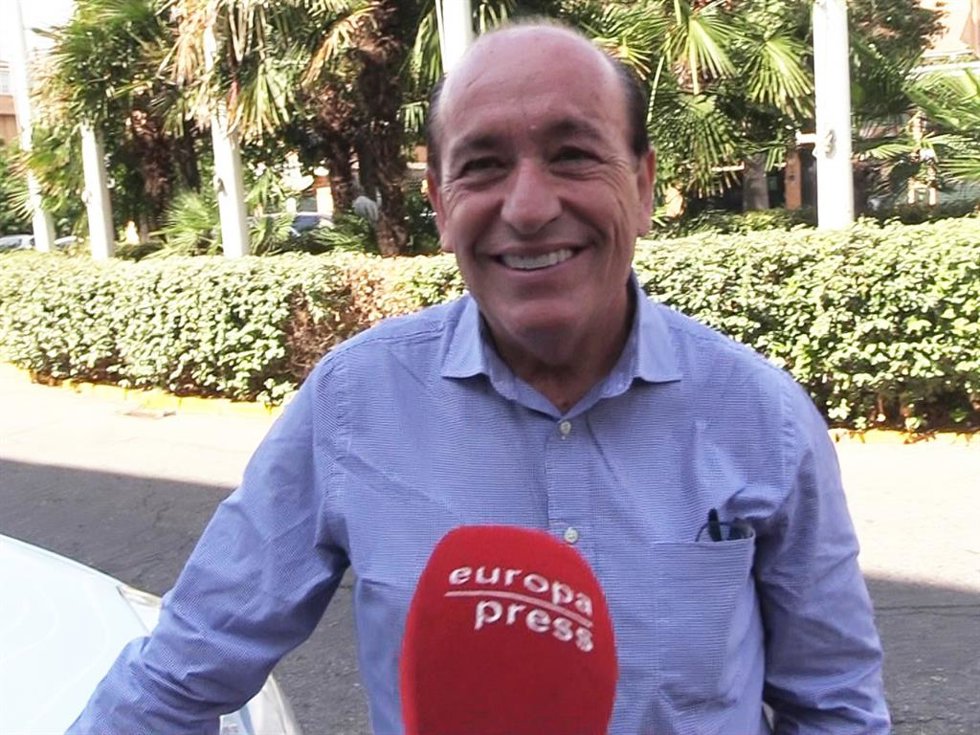 FÉLIX RAMIRO