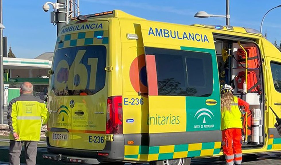 Imagen de archivo de una ambulancia del Centro de Emergencias Sanitarias 061.