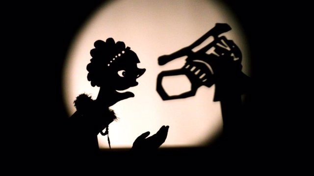 Espectáculo de sombras de Valeria Guglietti