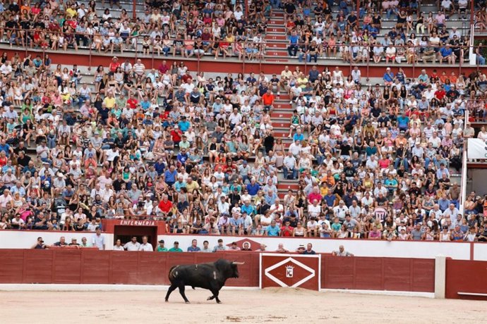 Archivo - Corrida de toros en la plaza de La Corredera.