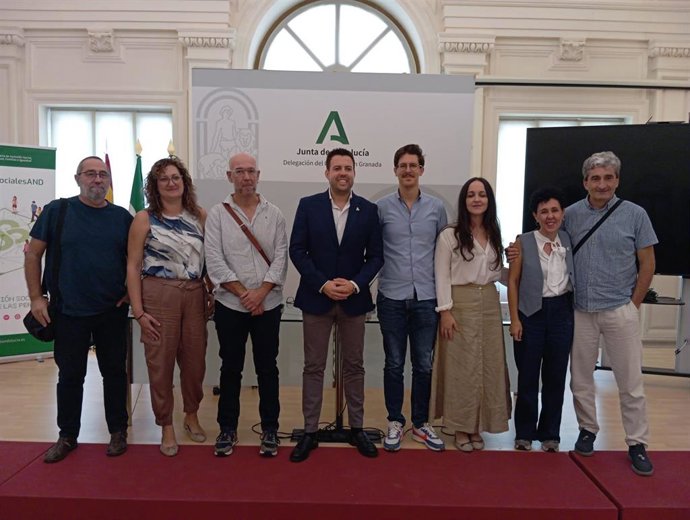 Profesionales de Jaén en la reunión sobre el programa Eracis+.