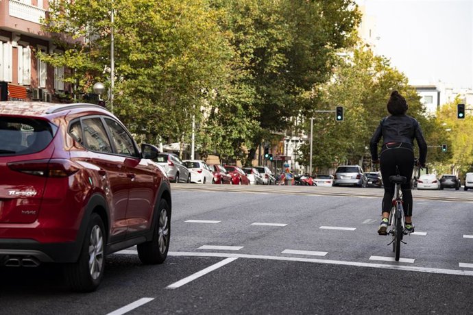 Archivo - Inserta Innovación lanza 'Walkerpisa', proyecto para crear pavimentos inteligentes para personas con discapacidad