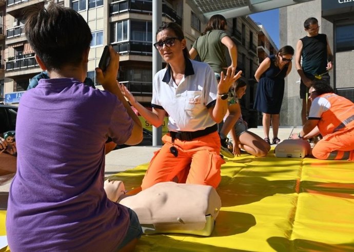 Sanidad organiza una jornada simultánea en las tres capitales con motivo del Día Mundial de la Parada Cardíaca