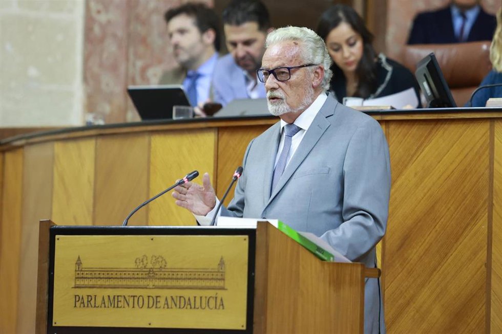 Archivo - Comparecencia del Defensor Jesús Maeztu para presentar el Informe Anual del Defensor del Pueblo Andaluz. Pleno del Parlamento andaluz. A 26 de julio de 2023, en Sevilla (Andalucía, España).