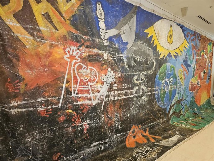 Mural del cuadro de 'Guernica' de Picasso  realizado por niños de la localidad vizcaína que se muestra en el exposición 'Kids Guernica' en Tokyo (Japón)