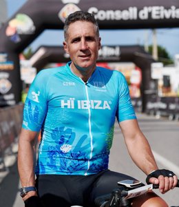 El pentacampeón del Tour de Francia Miguel Indurain tras participar en la segunda etapa de la XX Vuelta Cicloturista a Ibiza.