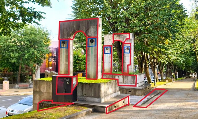 Transformador del Campo San Francisco en mal estado, según denuncia la asociación Los Franciscanos.