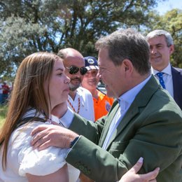 El presidente regional, Emiliano García-Page, conmemora el Día Internacional de las Mujeres Rurales.