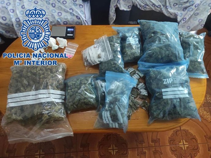 Decretan prisión para un detenido por vender grandes cantidades de marihuana, cocaína y hachís