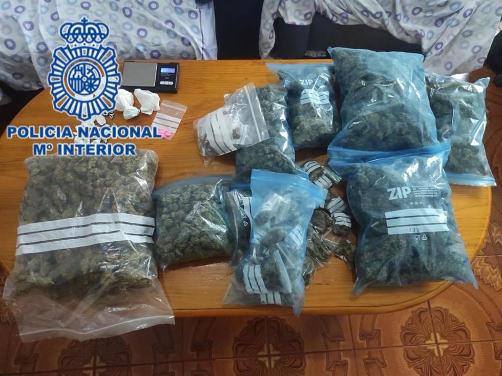 Decretan prisión para un detenido por vender grandes cantidades de marihuana, cocaína y hachís