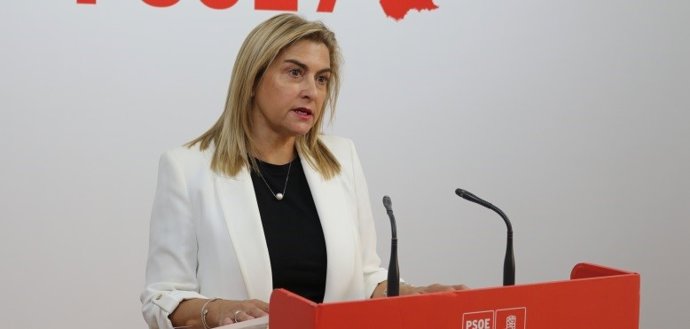 La viceportavoz del Grupo Parlamentario Socialista, Carmina Fernández