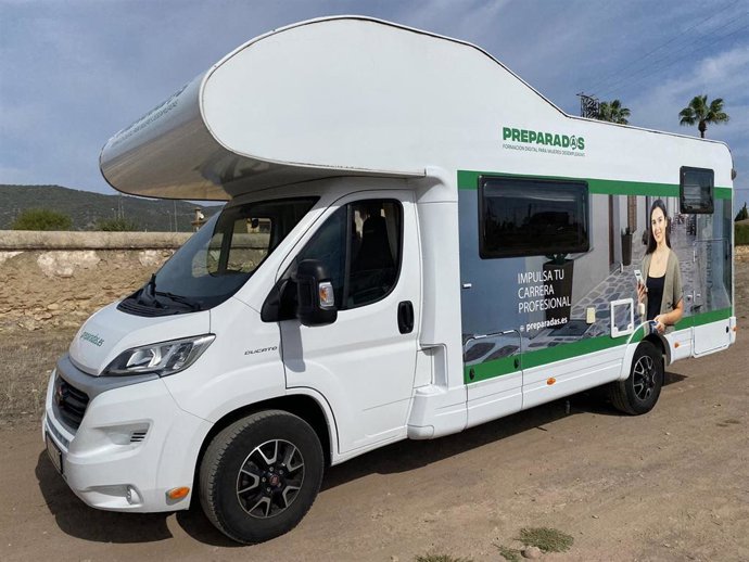 Esta autocaravana realizará rutas por diferentes municipios de las ocho provincias andaluzas para dar a conocer el proyecto Preparadas.