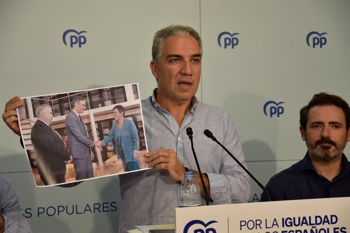 El coordinador general del PP, Elías Bendodo, en un acto en Antequera (Málaga)