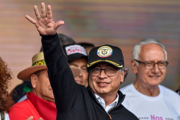 27 September 2023, Colombia, Bogota: Colombian President Gustavo Petro gives a speech as Colombians march in support for the government purposed social reforms. Photo: Cristian Bayona/LongVisual via ZUMA Press Wire/dpa