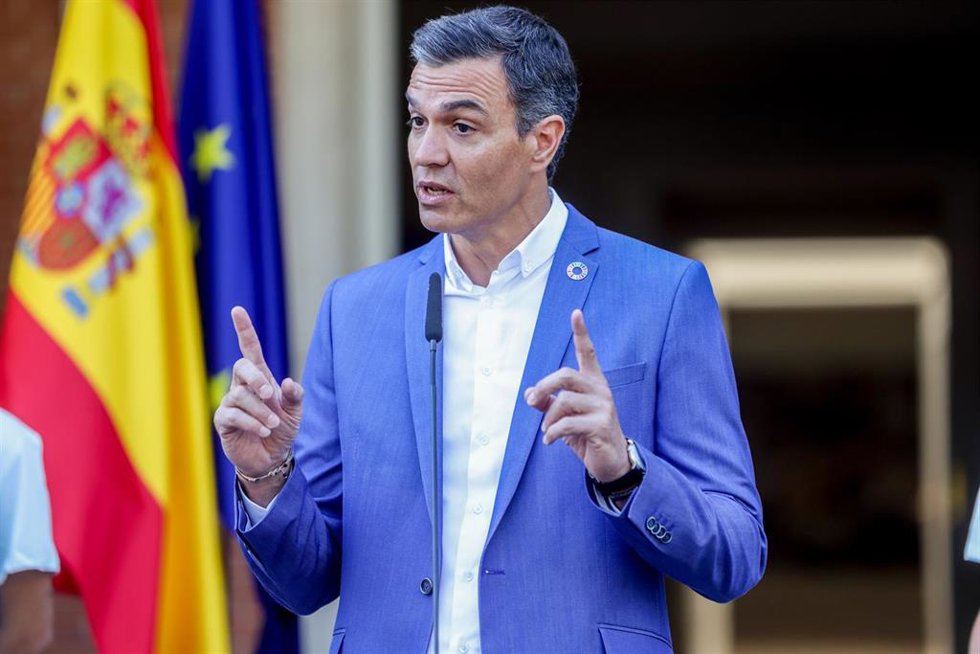 Archivo - El presidente del Gobierno, Pedro Sánchez, interviene en el acto de recibimiento de las jugadoras de la Selección Femenina Española de Fútbol, campeona del Mundial Sub-20, en el Complejo de la Moncloa, a 31 de agosto de 2022, en Madrid (España