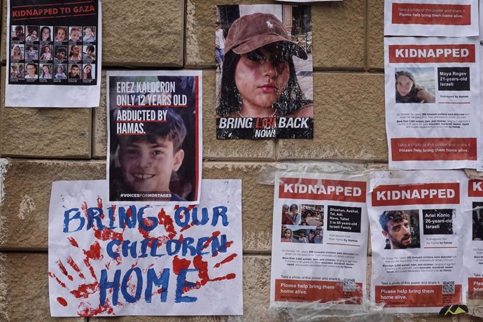 October 15, 2023, Tel Aviv, Israel: Families and supporters of some 150 abducted soldiers and civilian men, women and children protest outside the IDF headquarters demanding the release of those kidnapped be a first priority. Israel is engaged in a war 