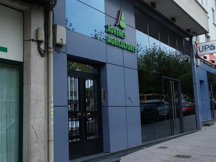 Archivo - Exterior da sede de Xóvenes Agricultores (A Coruña)