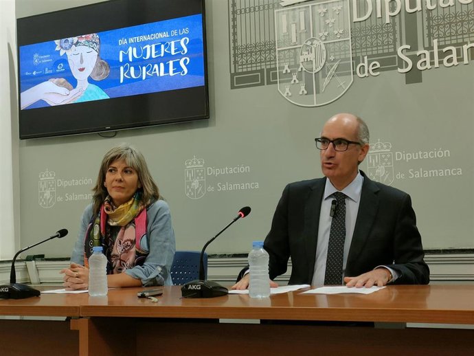 El presidente de la Diputación de Salamanca, Javier Iglesias, y la diputada Eva Picado