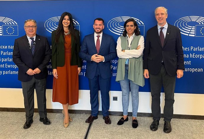 El Iedt De Diputación Toma Nota En Bruselas De Las Claves Que Deben Adoptar Los Proyectos De La Provincia De Cádiz En Próximas Convocatorias Europeas