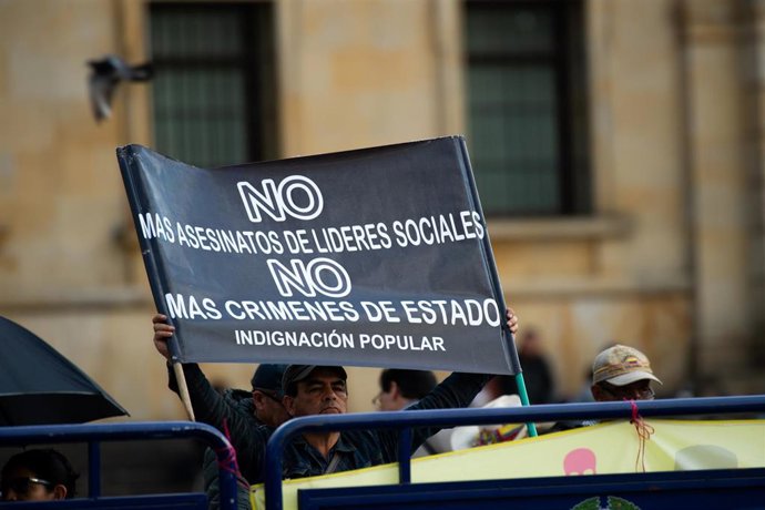 Manifestación de repulsa contra el asesinato de líderes sociales en Colombia.