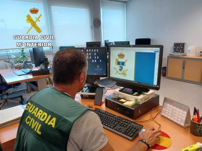 Archivo - Agente de la Guardia Civil en imagen de archivo.