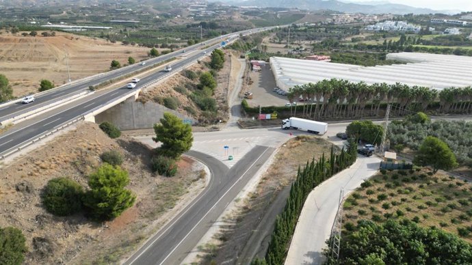 Zona donde se contruiría el semienlace de la A-7 en Caleta de Vélez