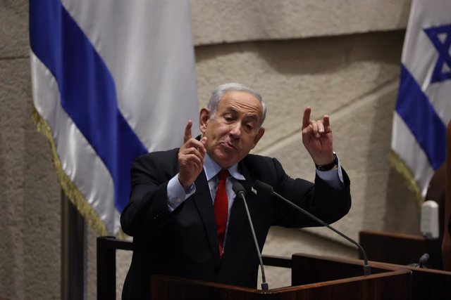 Archivo - El primer ministro de Israel, Benjamin Netanyahu, durante un discurso ante el Parlamento (Knesset) en Jerusalén