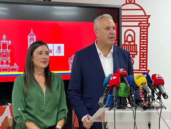 Ruiz Boix en rueda de prensa.