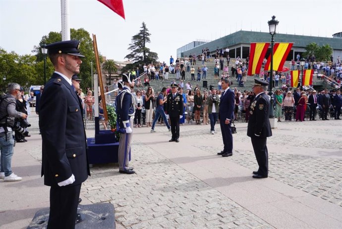 Acto por el Patrón de la Policía Nacional en Granada.