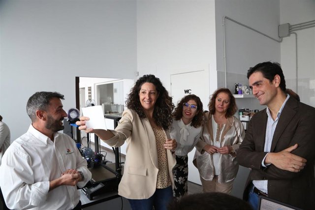 Visita de la delegada Ana Mata