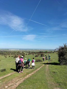 Senderistas durante el puente del Pilar.