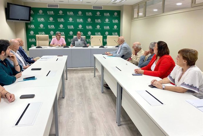 Reunión con la Plataforma en Defensa de la UJA.