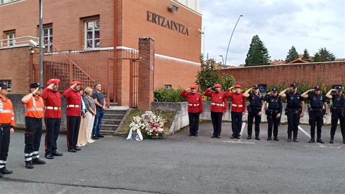Homenaje al ertzaina Juan José Pacheco Cano