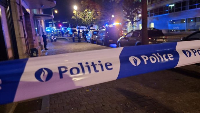 Illustration picture shows police at the site of a shooting incident in the Ieperlaan - Boulevard d'Ypres, Brussels, Monday 16 October 2023.