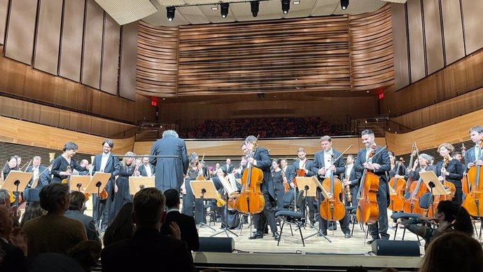 La Orquesta del Teatro Real durante el concierto en David Geffen Hell de Nueva York.