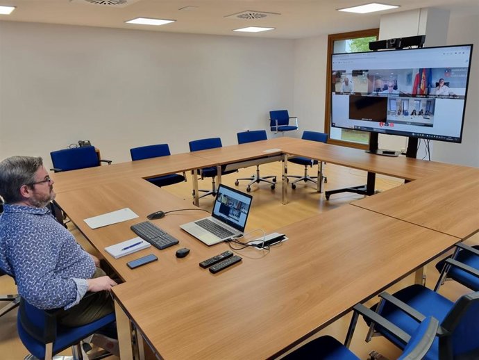 El director xeral de Pesca, Acuicultura e Innovación Tecnolóxica, Antonio Basanta, en la reunión del Consejo consultivo informal de Agricultura y Pesca.
