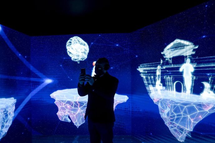 Archivo - IFEMA MADRID presenta la instalación tecnológico-artística HELIXA Experience Center creada por el hub de innovación IFEMA MADRID 