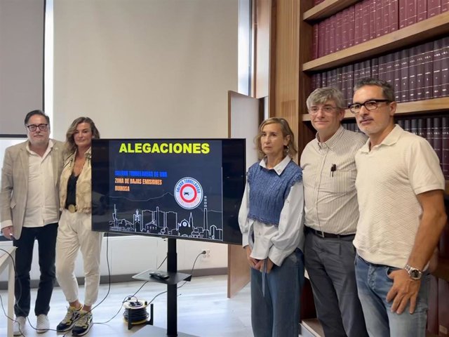 La Plataforma Salvar Torrelavega de una ZBE ruinosa presenta sus alegaciones al proyecto