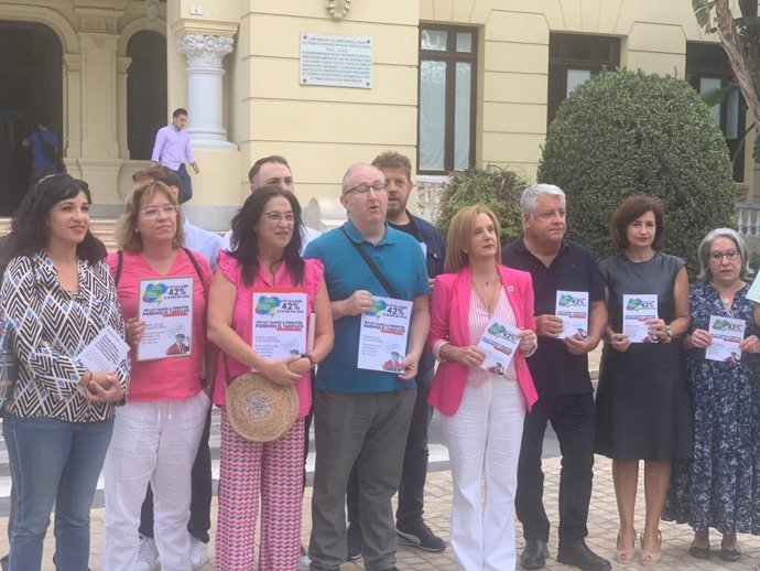 Representantes de la Iniciativa Ciudadana contra el Tarifazo del Agua.