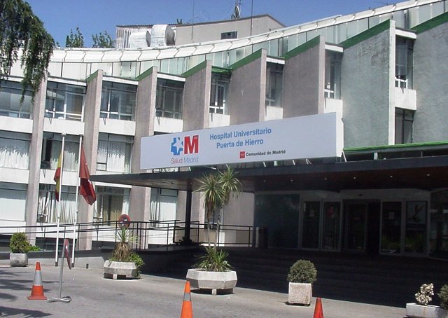 Edificio de la antigua Clínica Puerta de Hierro. Archivo 2015.