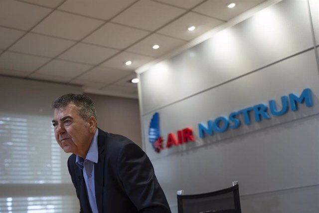 El presidente de Air Nostrum, Carlos Bertomeu, durante una rueda de prensa para analizar los diferentes temas de actualidad relativos a la compañía, a 17 de octubre de 2023, en València, Comunidad Valenciana (España). 