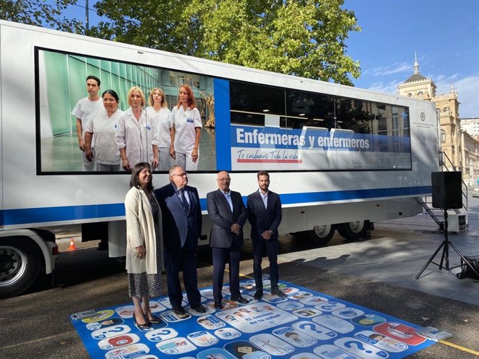 Alicia Villar, subdelegada del Gobierno, Alejandro Vázquez, Enrique Ruiz y Rodrigo Nieto, concejal de Mayores.