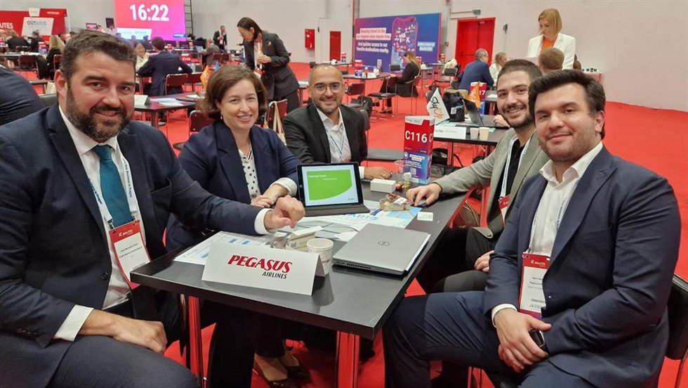 El director del Patronato Costa Blanca, José Mancebo, en la 'Routes World' de Estambul.