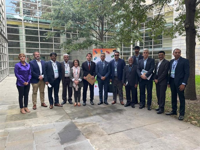 Nueve empresas indias visitan Navarra en busca de oportunidades de negocio en el sector de la automoción.