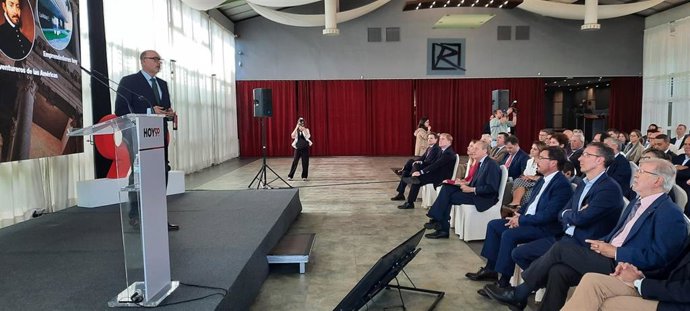El presidente de Telefónica España, Emilio Gayo, en la conferencia en Badajoz