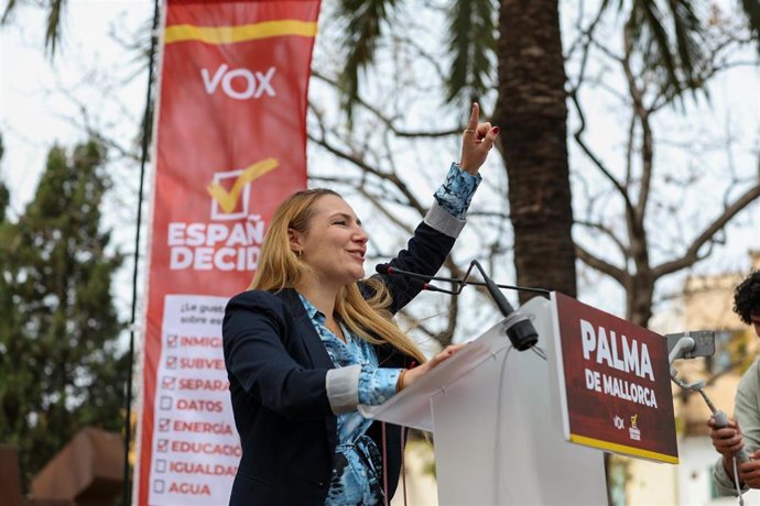 Archivo - La diputada de Vox en el Congreso de los Diputados, Patricia de las Heras, interviene durante un acto de precampaña de Vox, en el Parc de sa Feixina, a 22 de abril de 2023, en Palma de Mallorca, Mallorca, Baleares (España). Esta es la segunda 