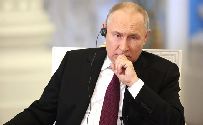 HANDOUT - 16 October 2023, Russia, Moscow: Russian President Vladimir Putin speaks during an interview with China Media Corporation. Photo: Sergey Bobylev/Kremlin/dpa - ATTENTION: editorial use only and only if the credit mentioned above is referenced i