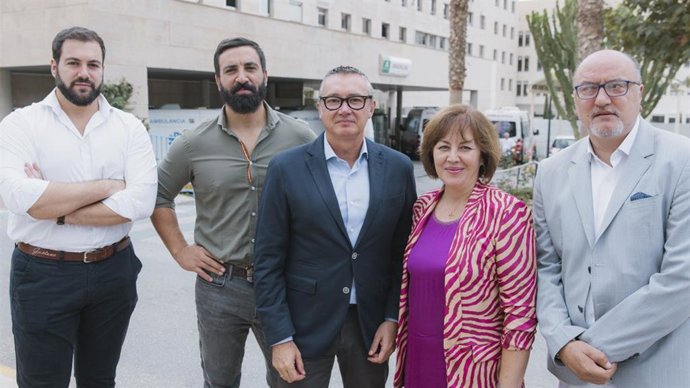 El portavoz del Grupo Parlamentario Vox, Manuel Gavira, ha estado en Motril.