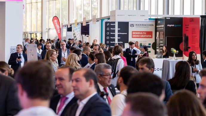 Participantes de la cumbre mundial de innovación turística (TIS) celebrada en Fibes.
